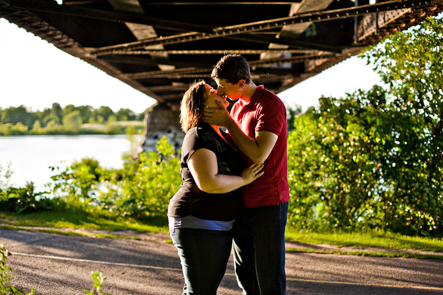 ottawa wedding photographer, engagement, ottawa river, summer, prince of wales bridge