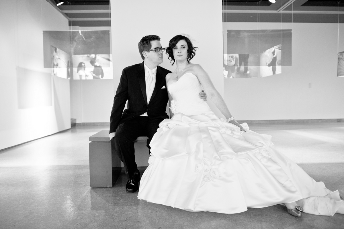 ottawa wedding photography, ottawa wedding photographer, portraits, autumn, natural light, ottawa, ottawa city hall, wedding